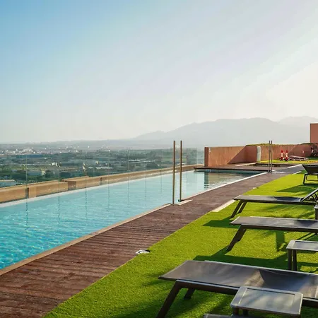 Con Infinity Pool Y Zonas Premium